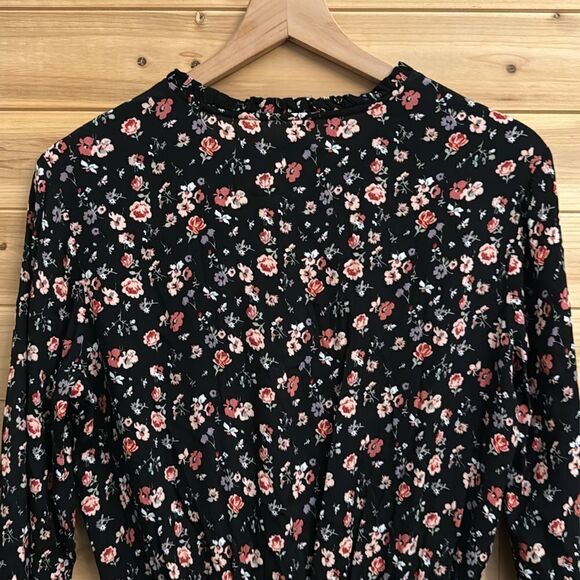 Rails Size XSmall Floral Smocked Waistline Romee Long Sleeve Mini Dress - Picture 8 of 11